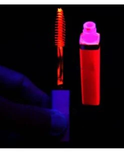 Maquillage De Fête : Mascara UV -Lumière Fashion Promos Magasin maquillage fete 5