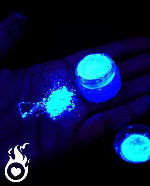 Maquillage Fluo : Fard à Paupière Fluorescent 1 Maquillage Fluo : Fard à Paupière Fluorescent