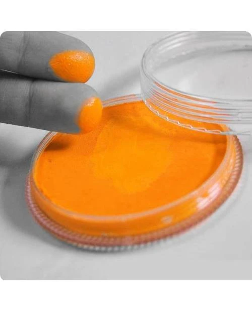 Maquillage Du Soir : Peinture Corporelle Orange 1 Maquillage Du Soir : Peinture Corporelle Orange