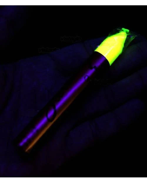 Maquillage Soirée : Gros Crayon Gras Fluo 3 Maquillage Soirée : Gros Crayon Gras Fluo – Image 3