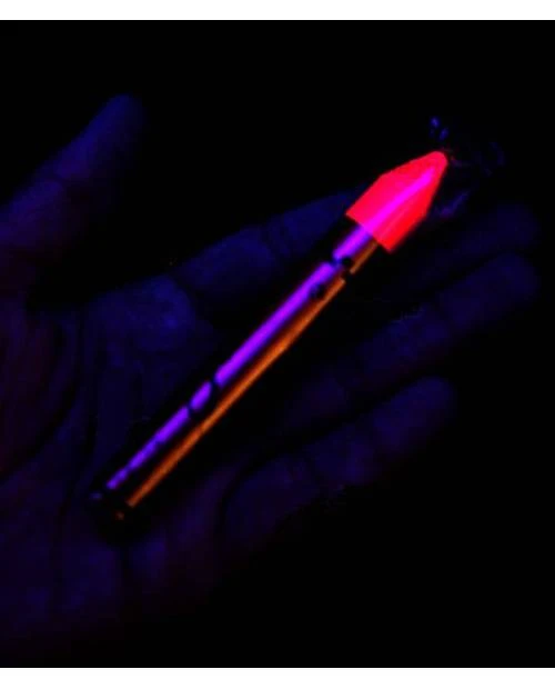 Maquillage Soirée : Gros Crayon Gras Fluo 4 Maquillage Soirée : Gros Crayon Gras Fluo – Image 4