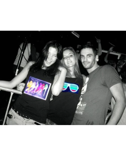 Tee-Shirt Lumineux Interactif Lunettes 5 Tee-Shirt Lumineux Interactif Lunettes – Image 5